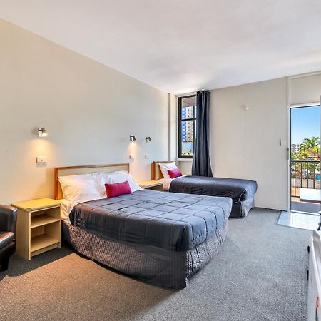Darwin Poinciana Inn Bagian luar foto