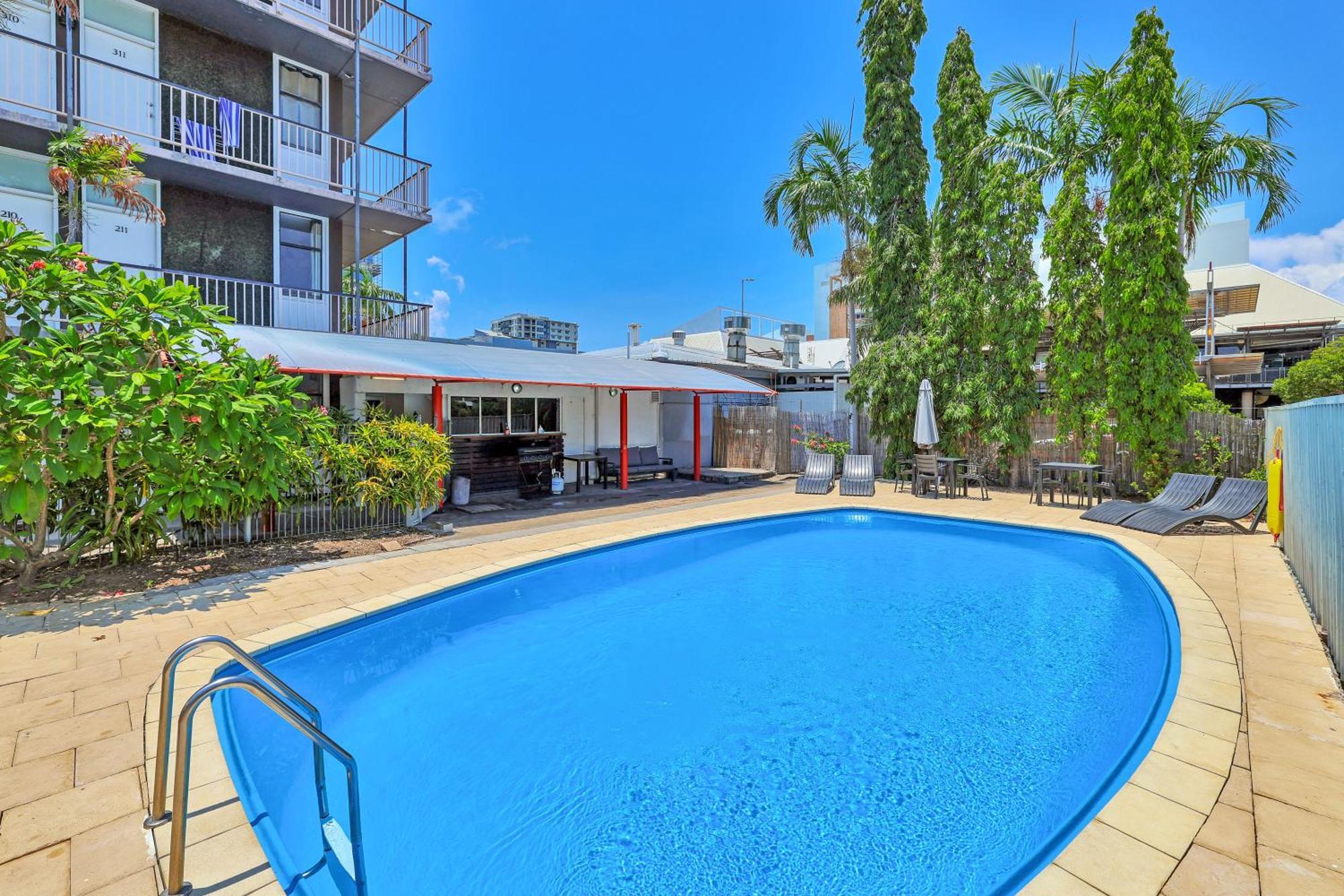 Darwin Poinciana Inn Bagian luar foto