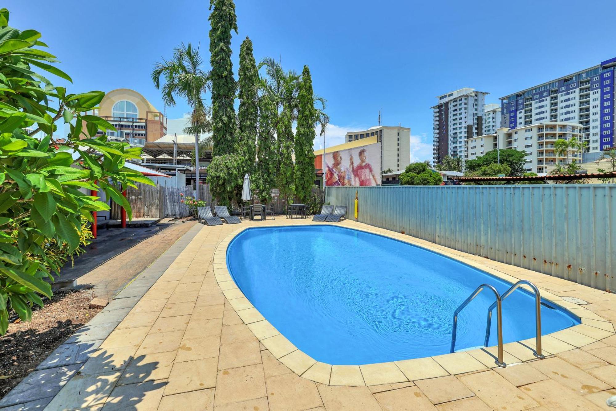 Darwin Poinciana Inn Bagian luar foto